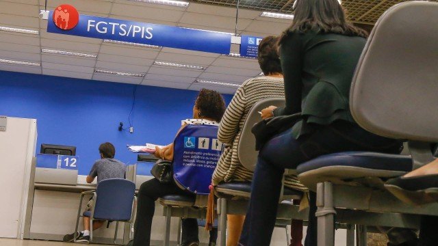 FGTS: Caixa deposita até R$ 1.045 para nascidos em fevereiro nesta segunda-feira