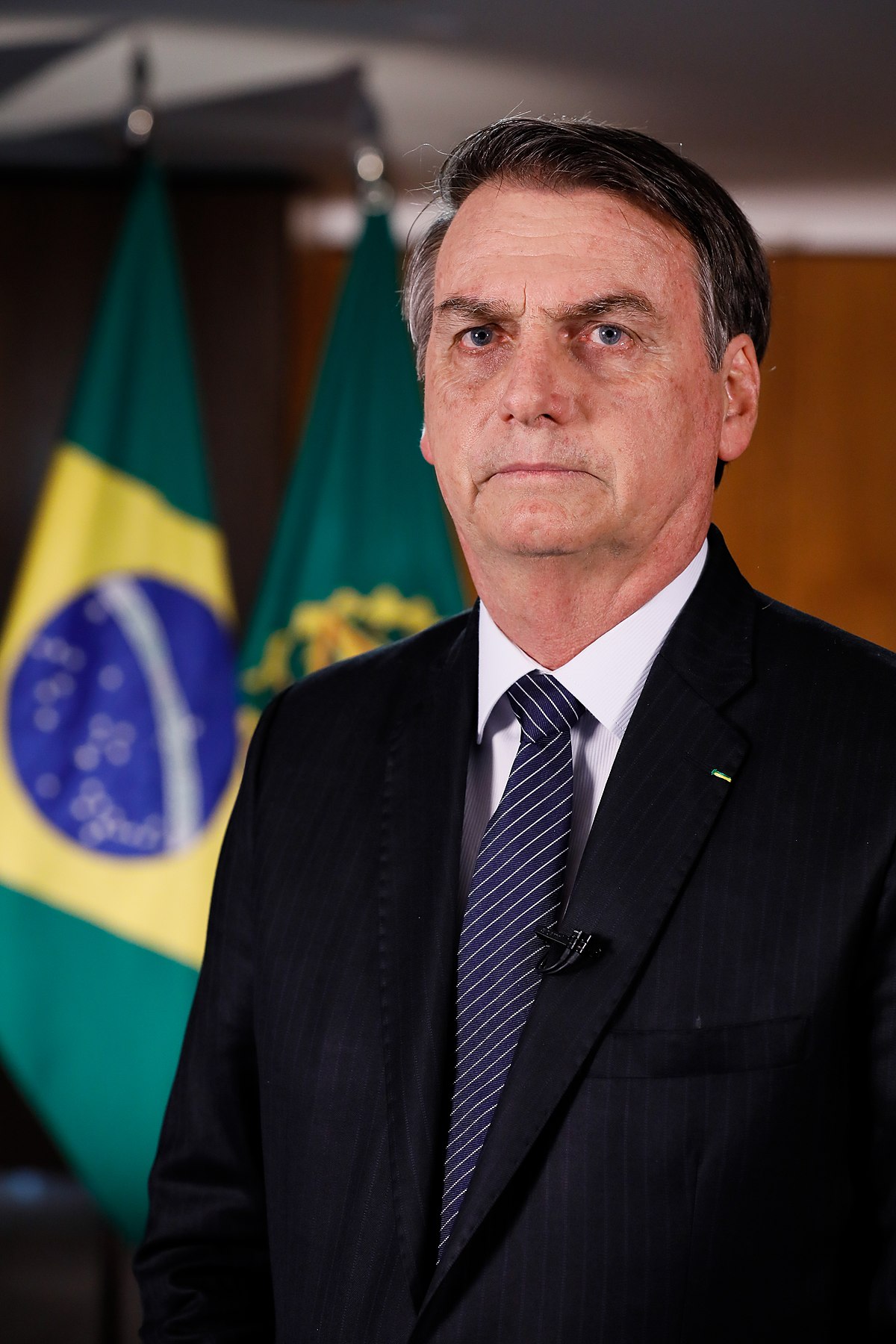 Bolsonaro sanciona lei que altera regras do Código de Trânsito