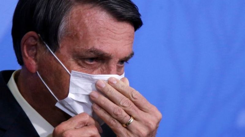 Bolsonaro em guerra: Trump derrotado, denúncia contra Flávio, vacina e outras nuvens que pairam sobre Bolsonaro