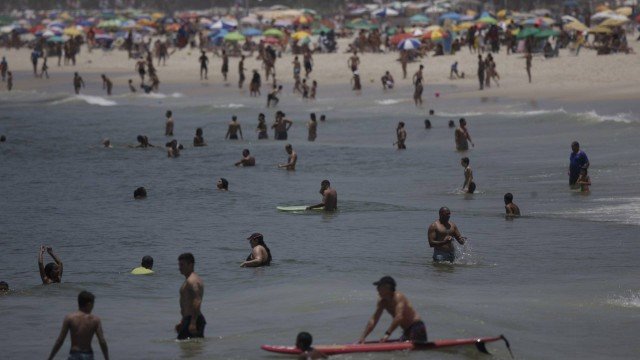 Covid-19: Rio completa uma semana com alta na média móvel de mortes; há fila por leitos de UTI nas redes municipal e estadual